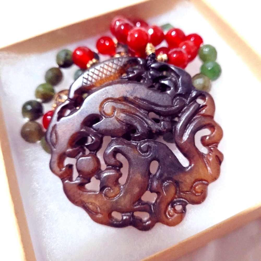 Price firm: Antique Jade&Carnelian Necklace